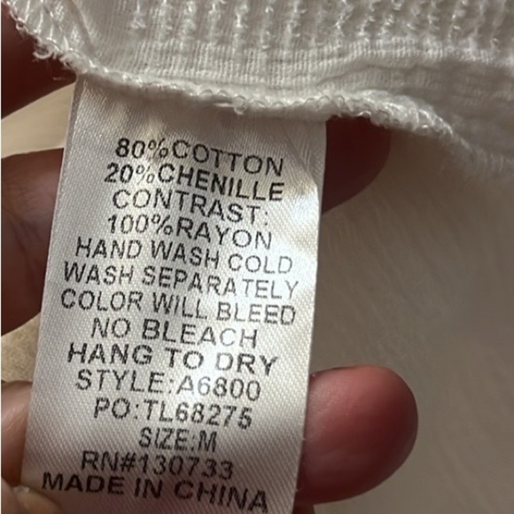 Umgee,Textured Natural White,Top,Cotton Chenille Blend,Button-Front Size Medium - Picture 4 of 14